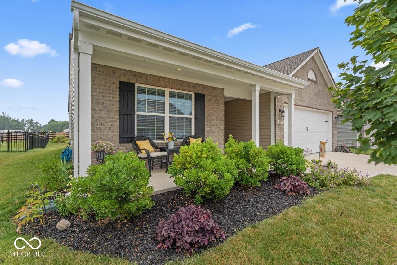 1437 Bigleaf Drive