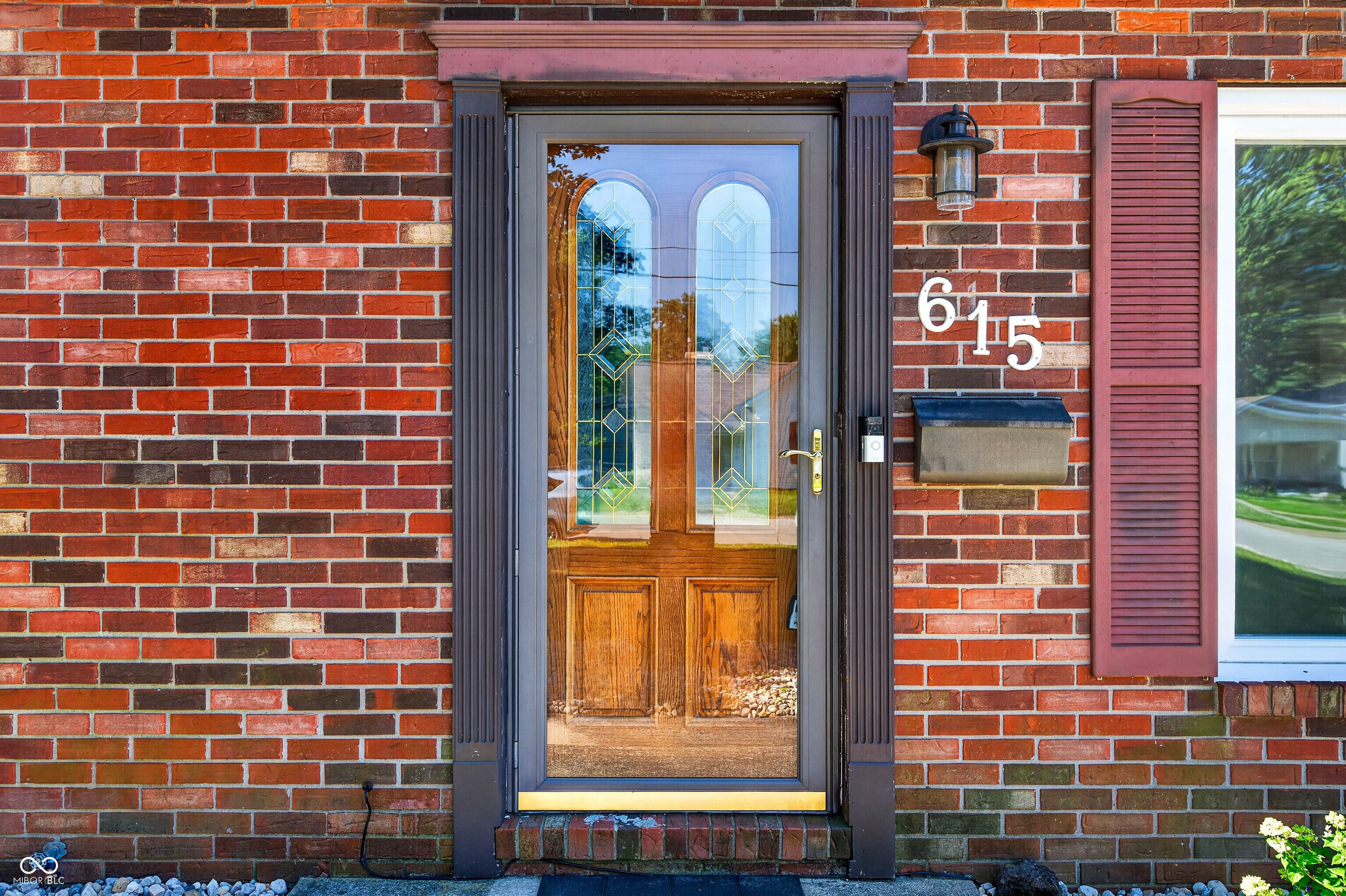615 W 7th Street