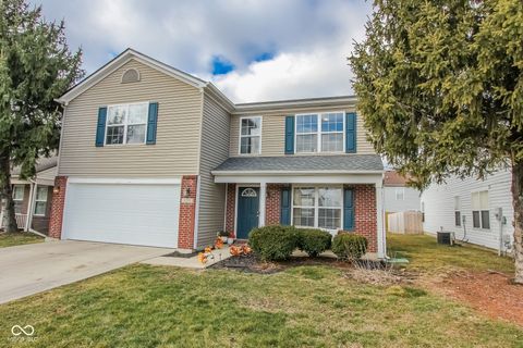 Photo of 4536 Ringstead Way, Indianapolis, IN 46235 (MLS # 22092275)