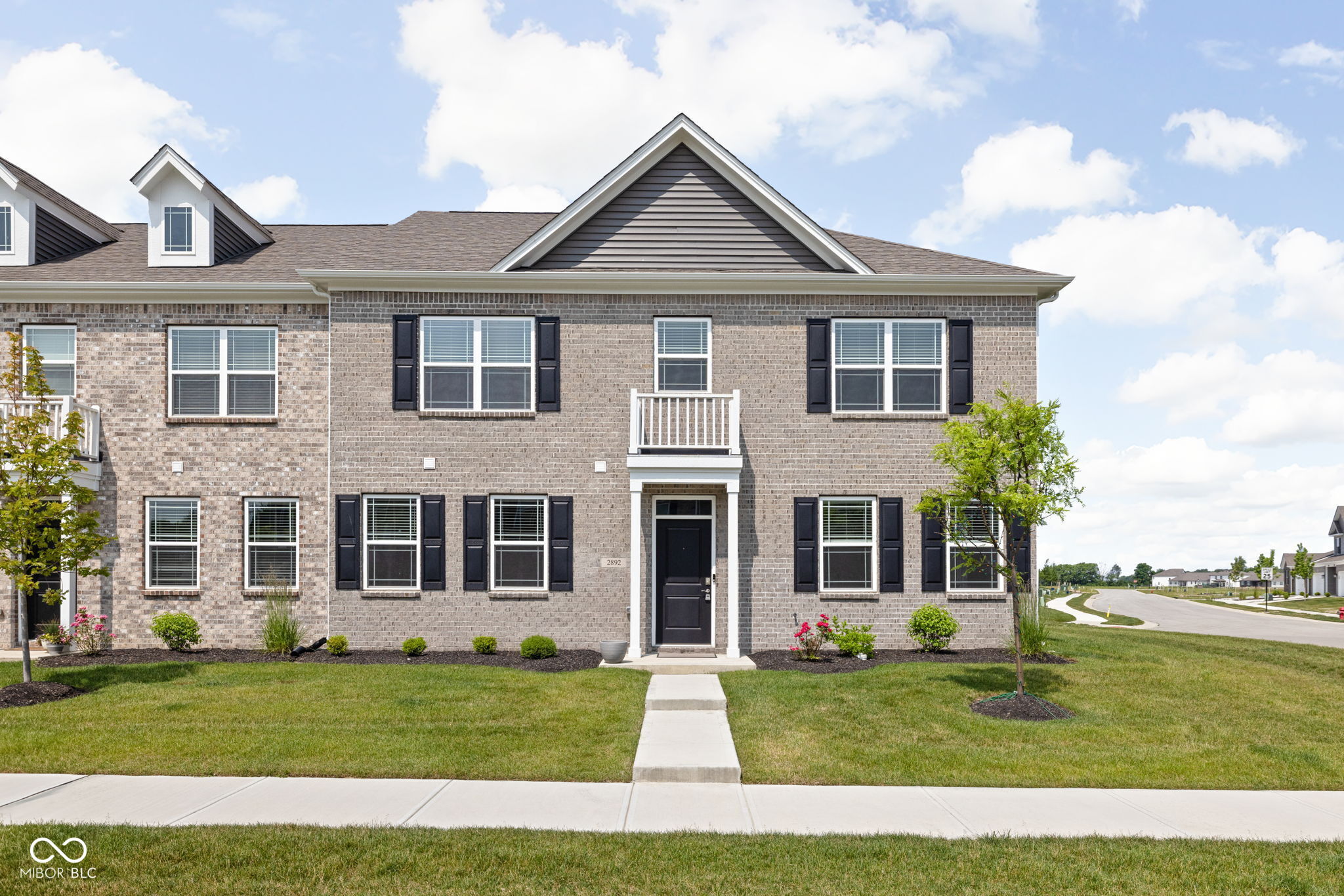 2892 Maricopa Boulevard