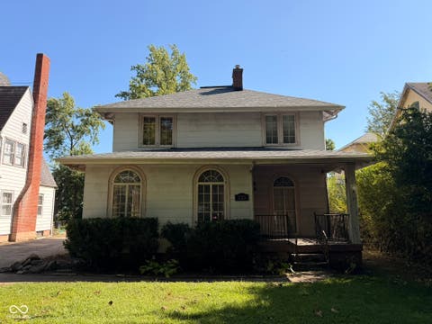 Photo of 1321 W 8th Street, Anderson, IN 46016 (MLS # 22119753)