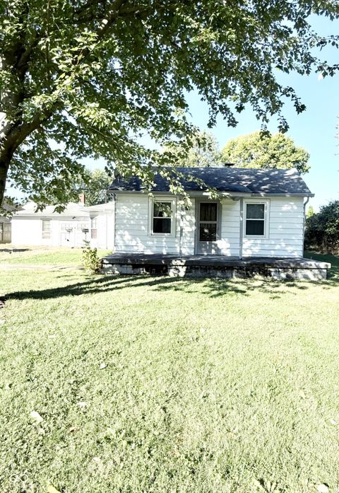 Photo of 500 Averitt Road, Greenwood, IN 46142 (MLS # 22066868)