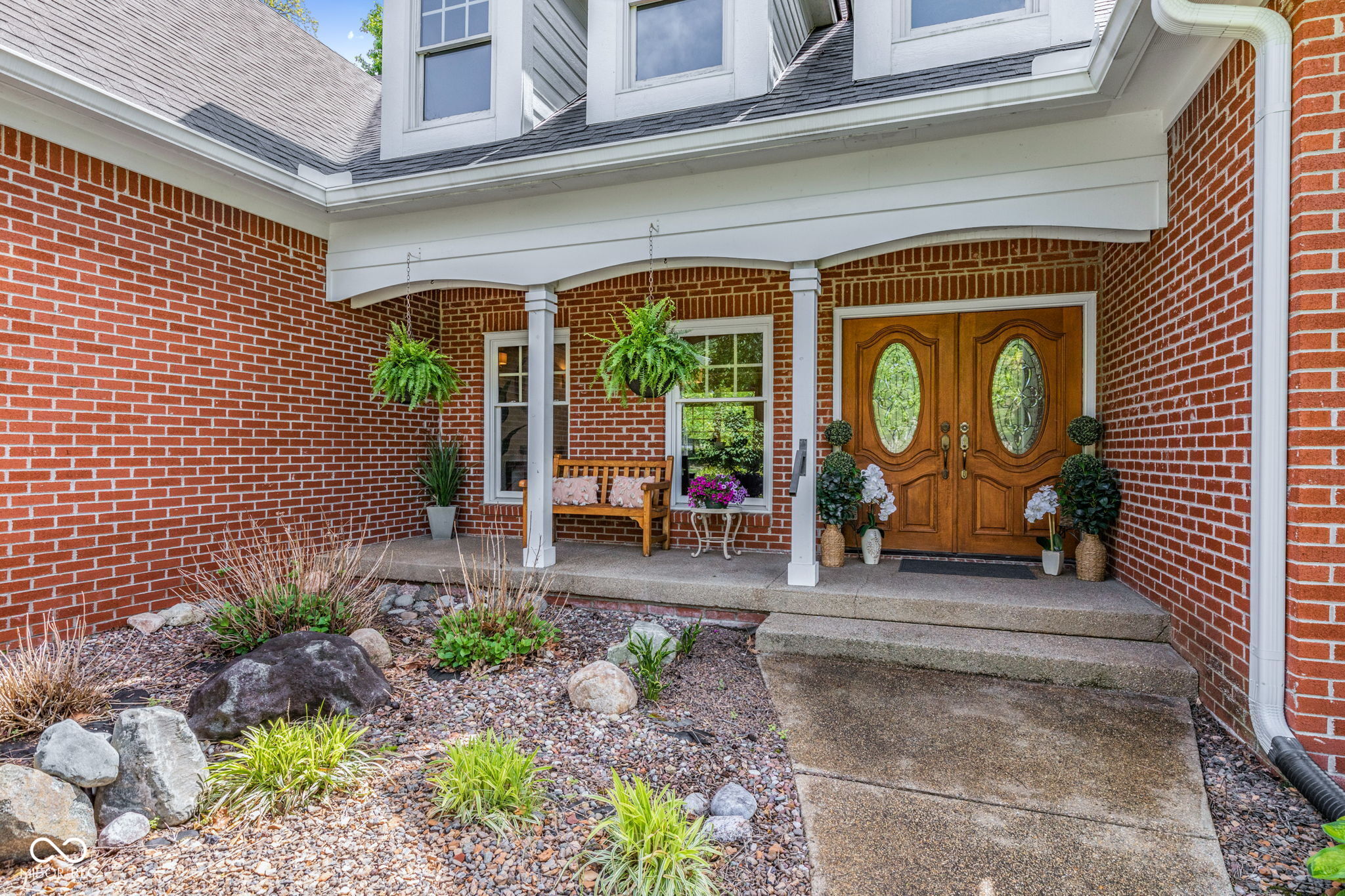 1603 S Jeanne Court