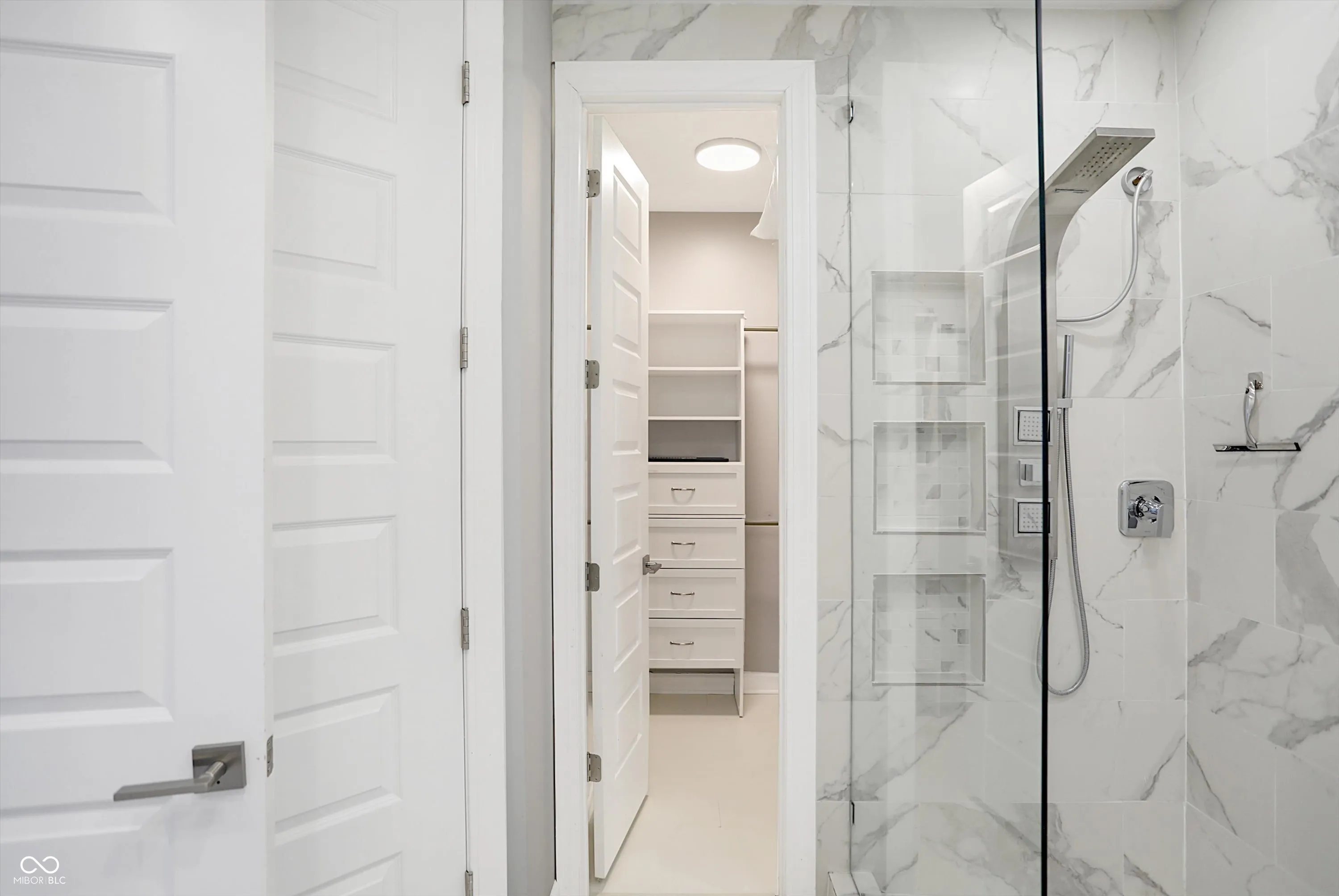 Fishers, Indiana 46037, United States, 3 Bedrooms Bedrooms, ,3 BathroomsBathrooms,Residential,Pending,8148