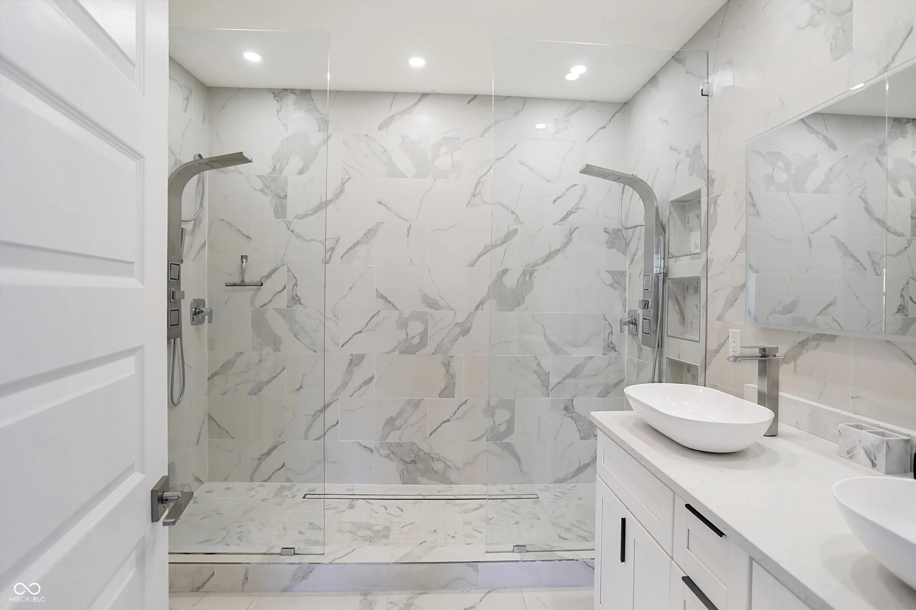 Fishers, Indiana 46037, United States, 3 Bedrooms Bedrooms, ,3 BathroomsBathrooms,Residential,Pending,8148