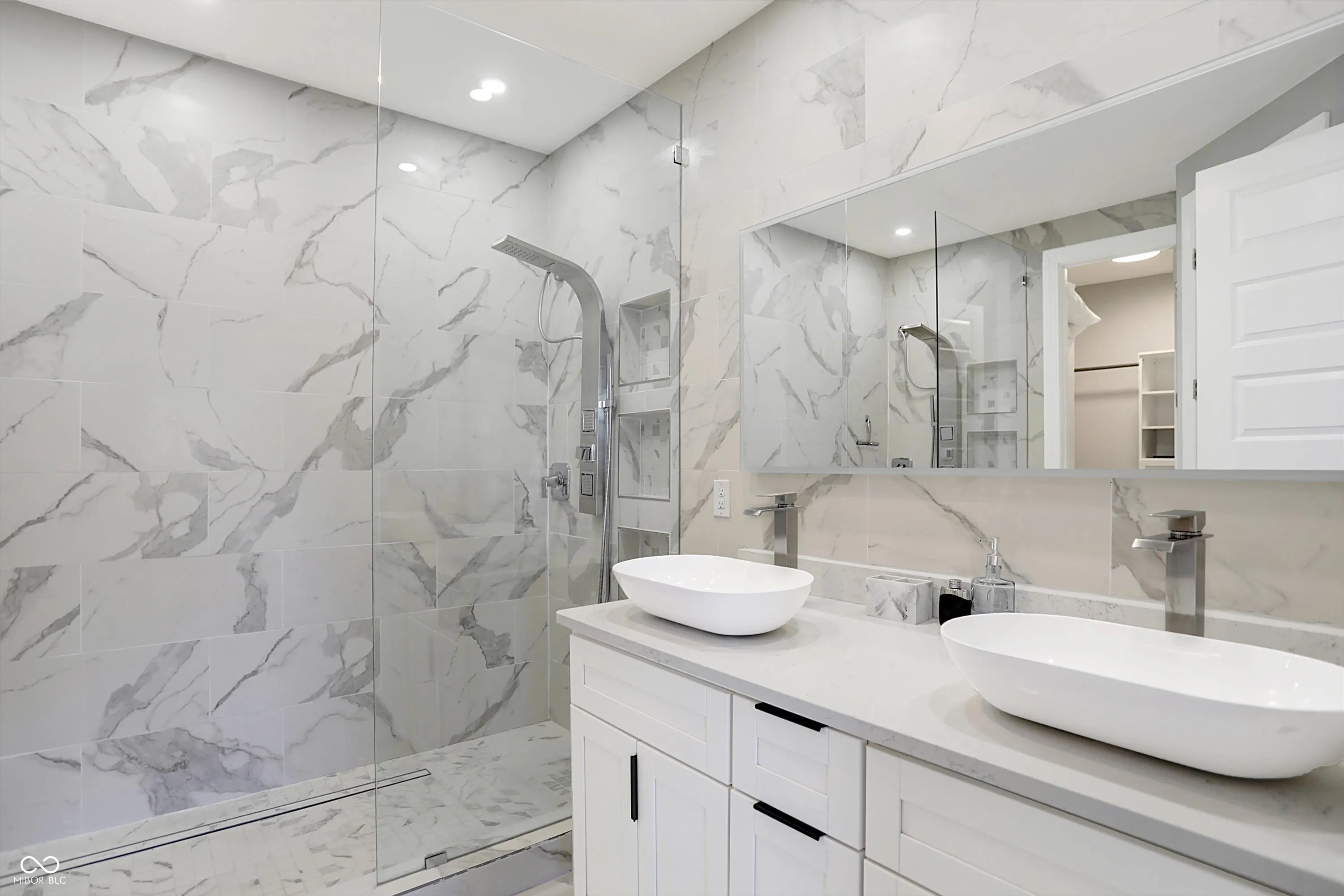 Fishers, Indiana 46037, United States, 3 Bedrooms Bedrooms, ,3 BathroomsBathrooms,Residential,Pending,8148