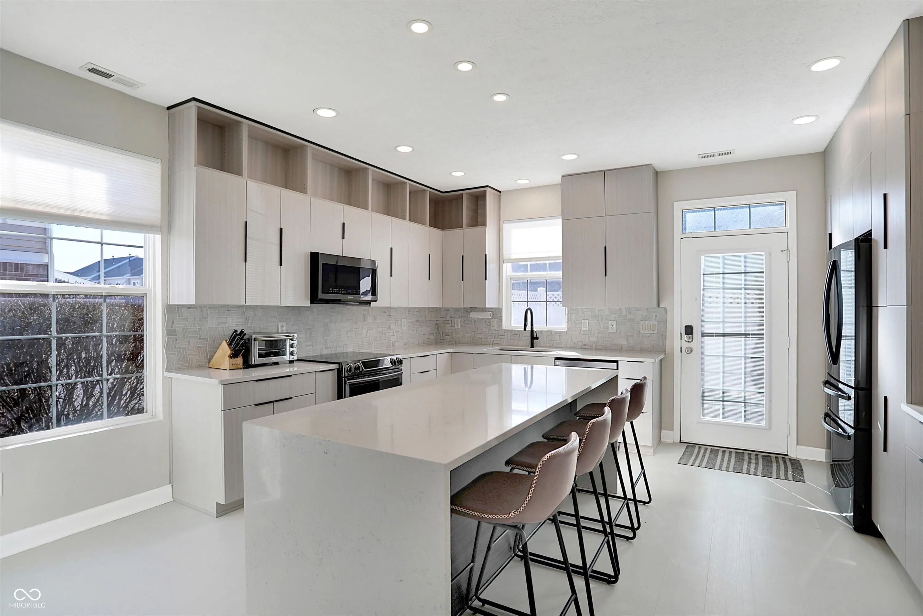 Fishers, Indiana 46037, United States, 3 Bedrooms Bedrooms, ,3 BathroomsBathrooms,Residential,Pending,8148