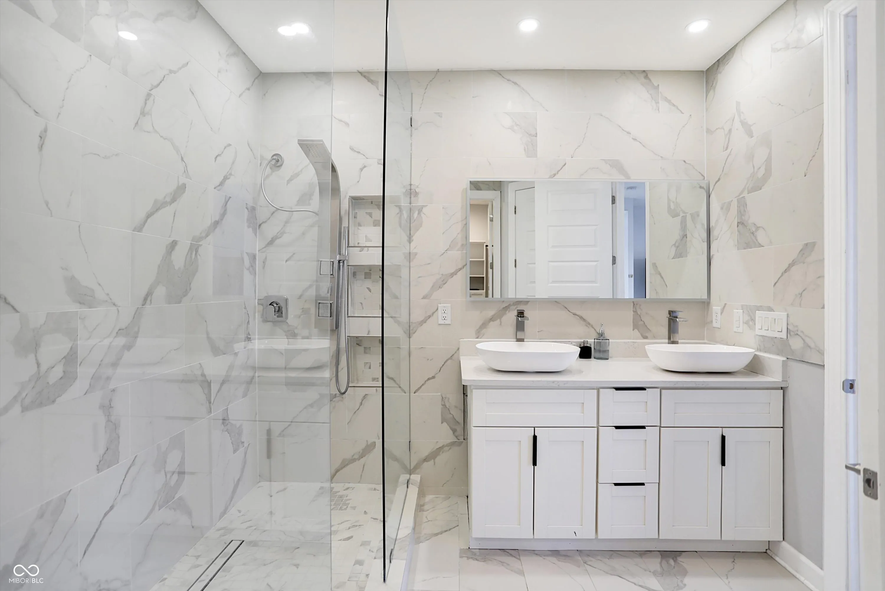 Fishers, Indiana 46037, United States, 3 Bedrooms Bedrooms, ,3 BathroomsBathrooms,Residential,Pending,8148