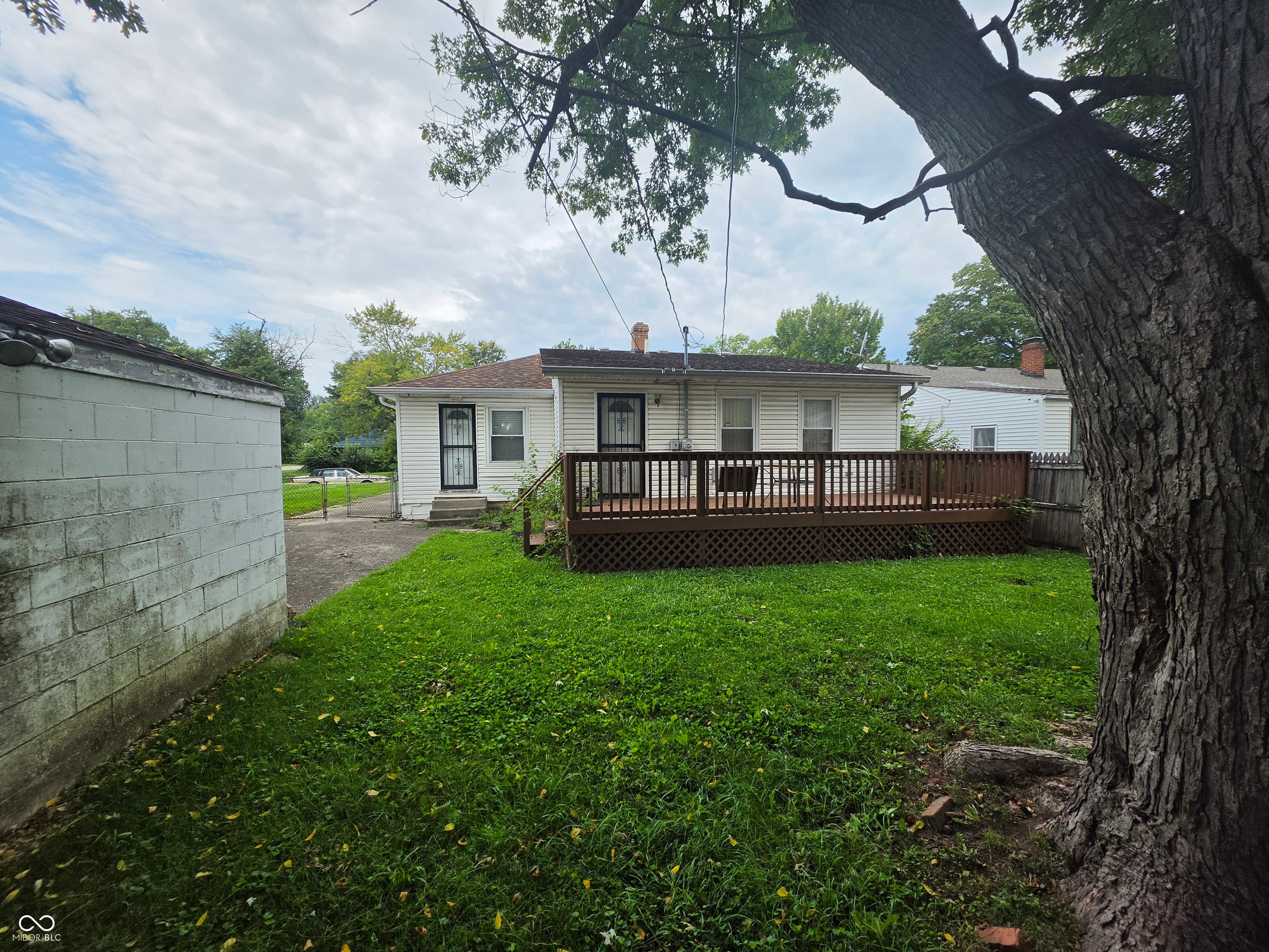 3707 N Dequincy Street
