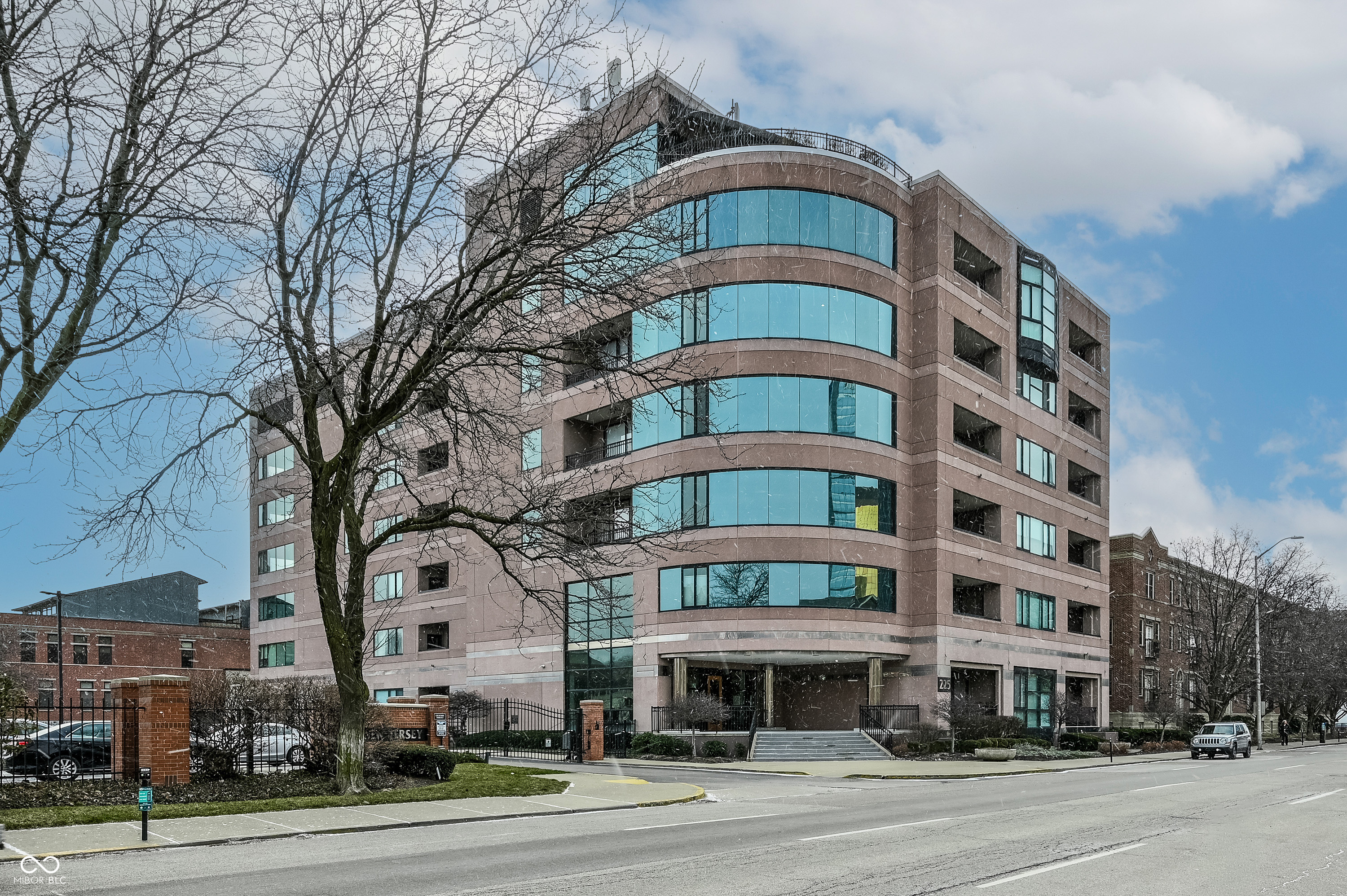 225 N New Jersey Street APT 48