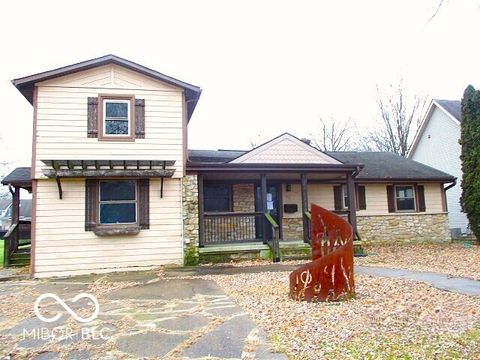 Photo of 111 Hillcrest Drive, Shelbyville, IN 46176 (MLS # 22076315)