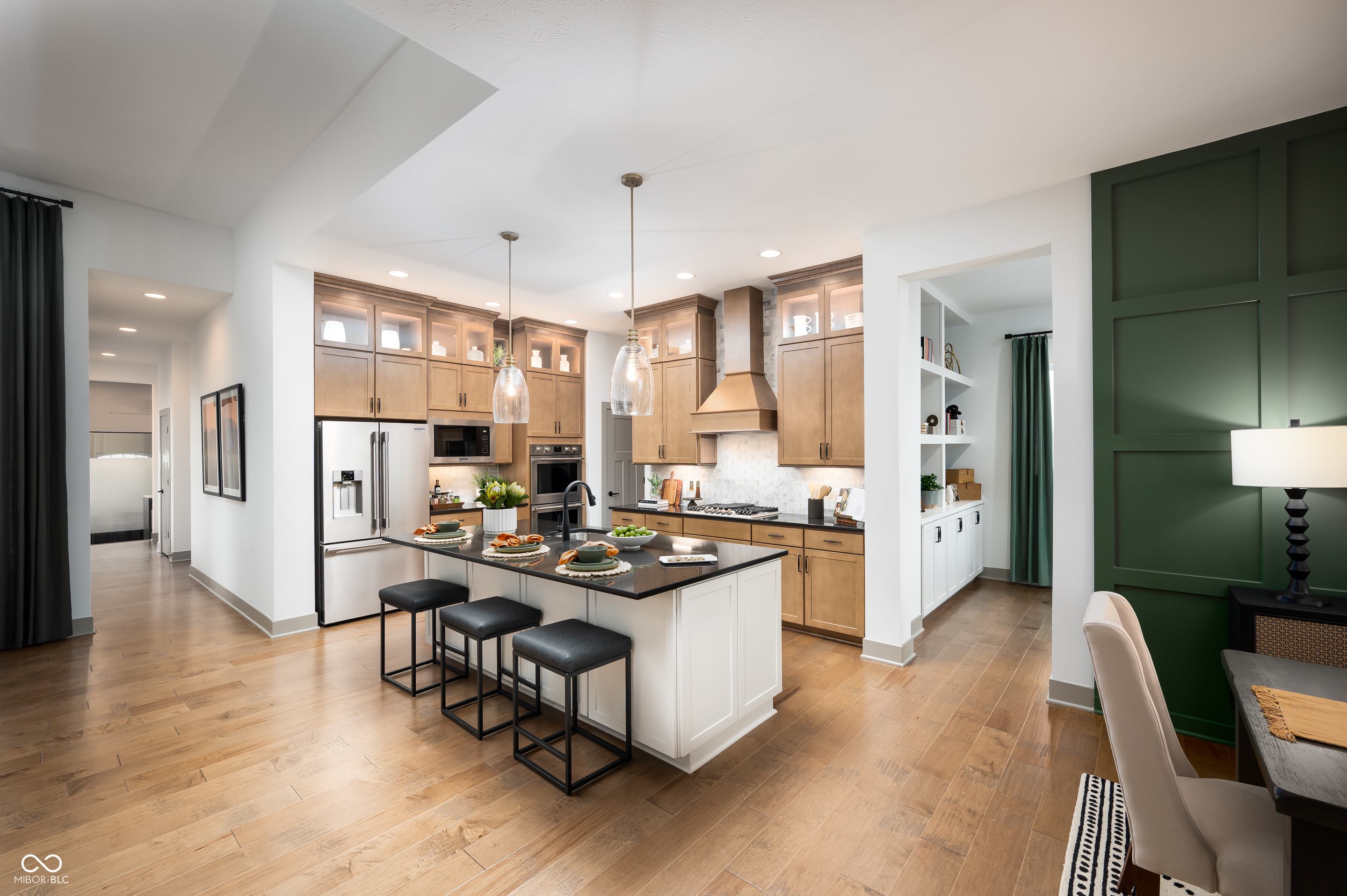 1245 Chatham Hills Boulevard