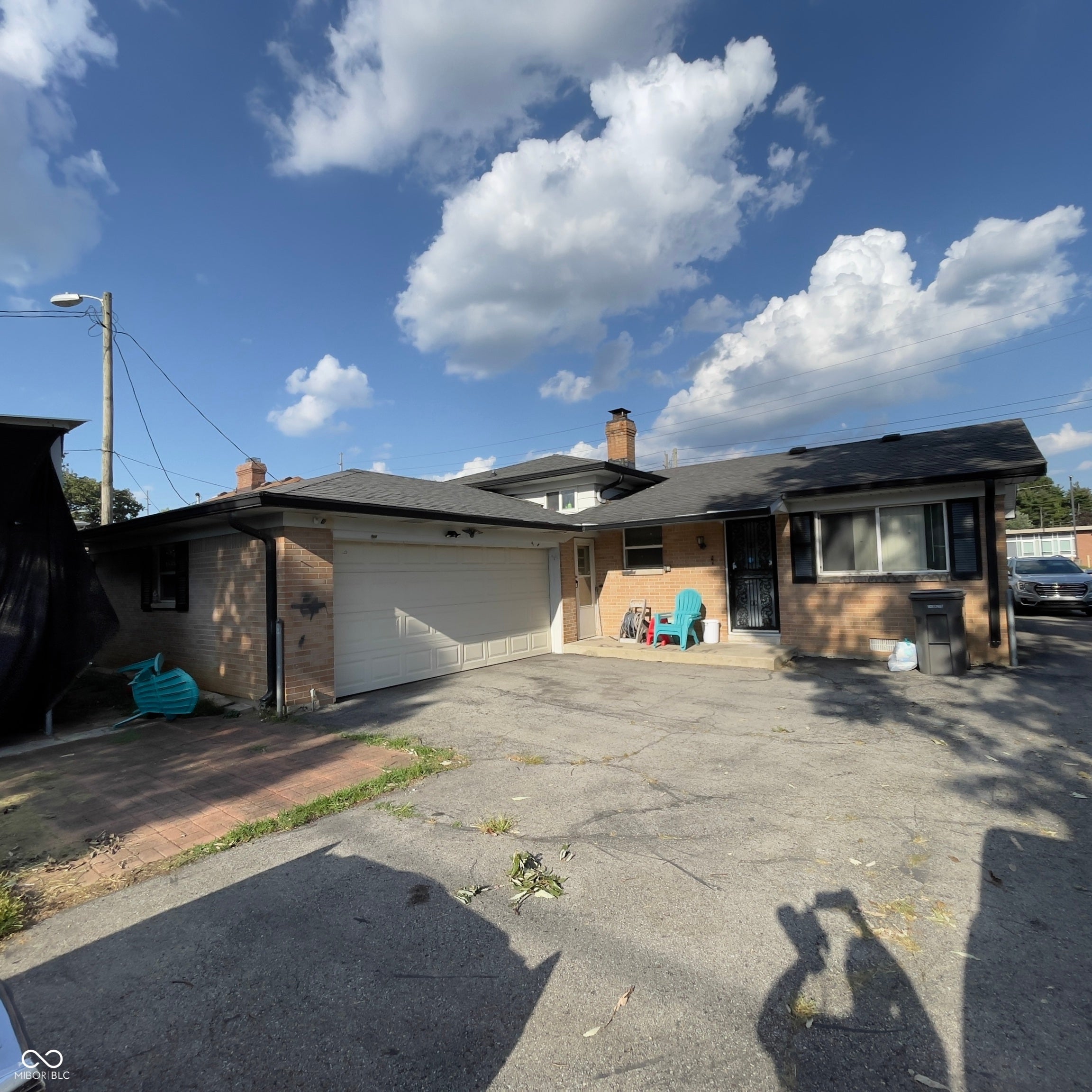 1426 N Graham Avenue