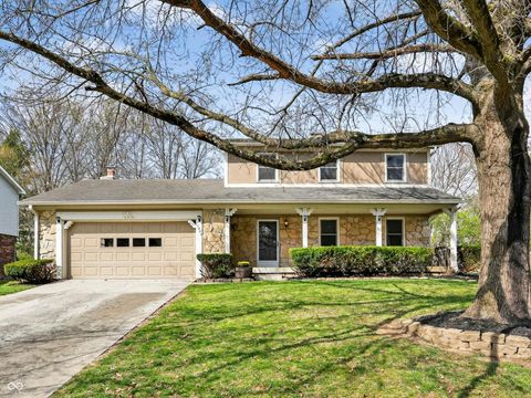 Photo of 7802 Mallard Way, Indianapolis, IN 46256 (MLS # 22089927)