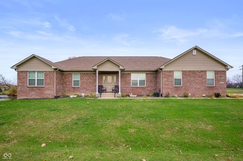 Photo of 5026 W Stonehaven Lane, New Palestine, IN 46163 (MLS # 22074938)