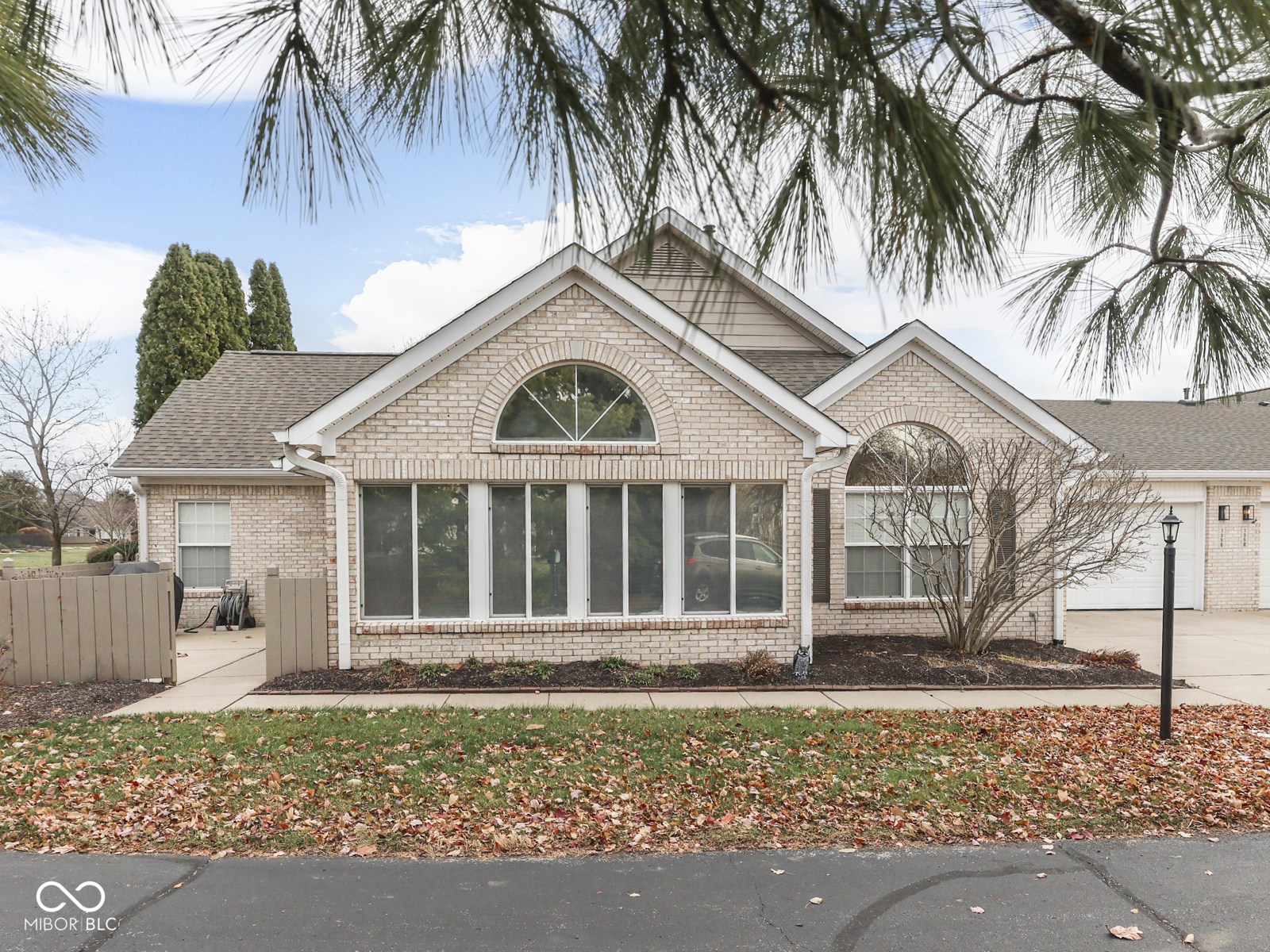 7356 Lake Lakota Place