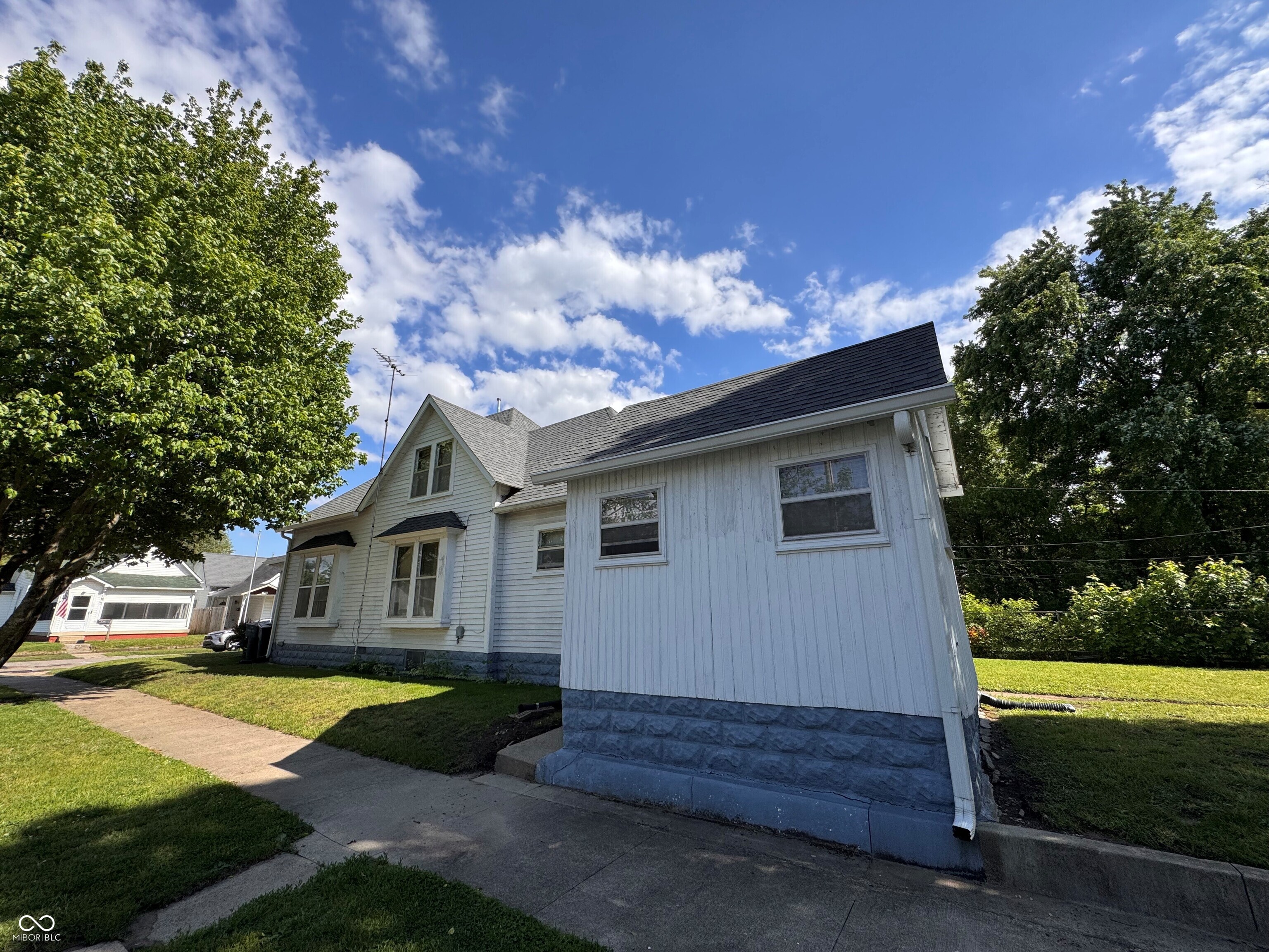 1128 Union Street