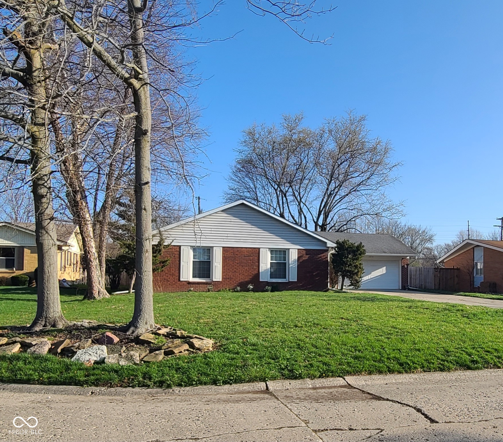 3230 Meadowcrest Drive