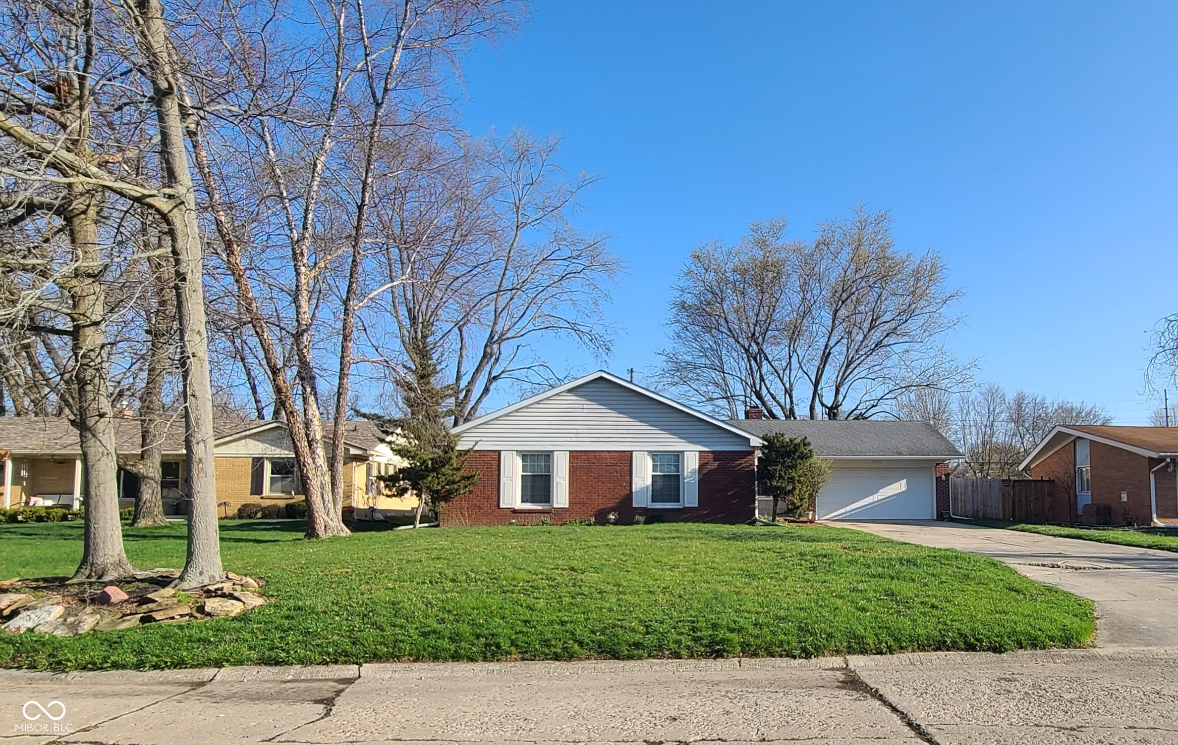 3230 Meadowcrest Drive