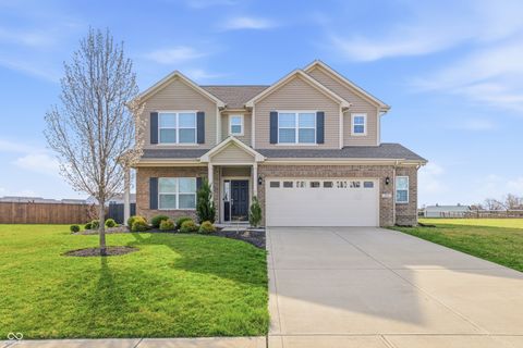 Photo of 937 Maple Stone Drive, Greenwood, IN 46143 (MLS # 22091758)