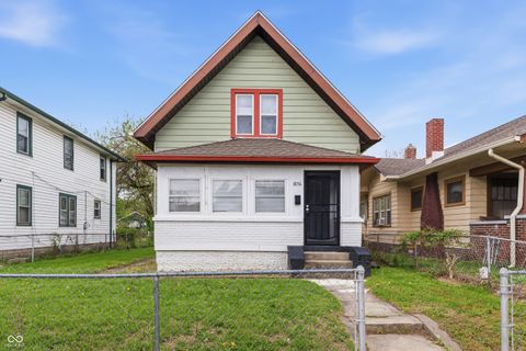 Photo of 1856 N Dexter Street, Indianapolis, IN 46202 (MLS # 22095065)