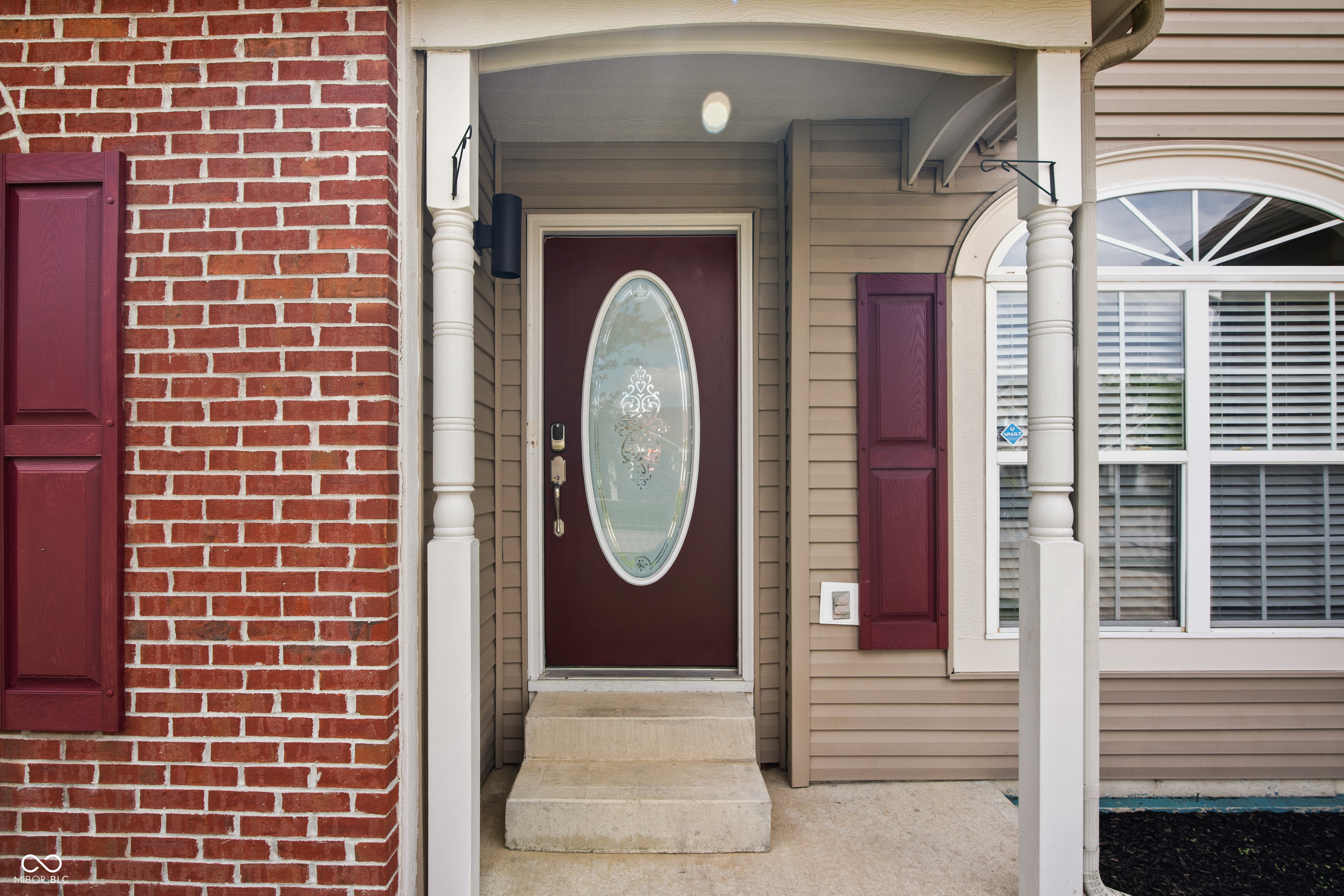8287 Shute Circle