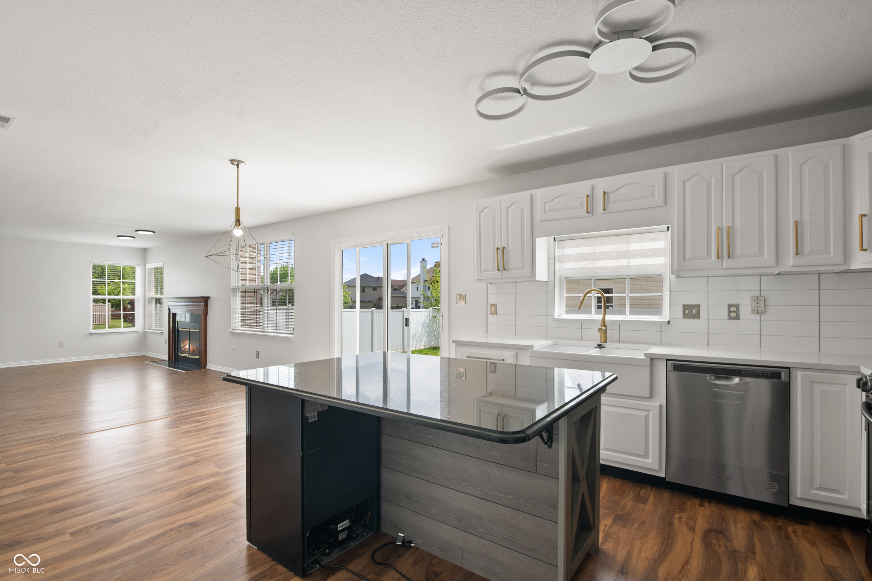 8287 Shute Circle