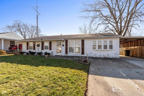 Photo of 5901 Getz Lane, Indianapolis, IN 46254 (MLS # 22078615)