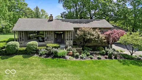 665 Spring Hills Drive, Zionsville, IN 46077 - MLS#: 22038019