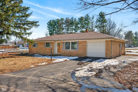 Photo of 793 W 500 N, Whiteland, IN 46184 (MLS # 22084068)