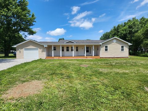 Photo of 308 South Street, Advance, IN 46102 (MLS # 22107461)