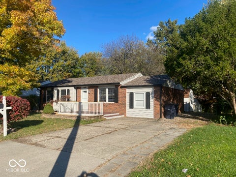 Photo of 1701 S 9th Avenue, Beech Grove, IN 46107 (MLS # 22071762)