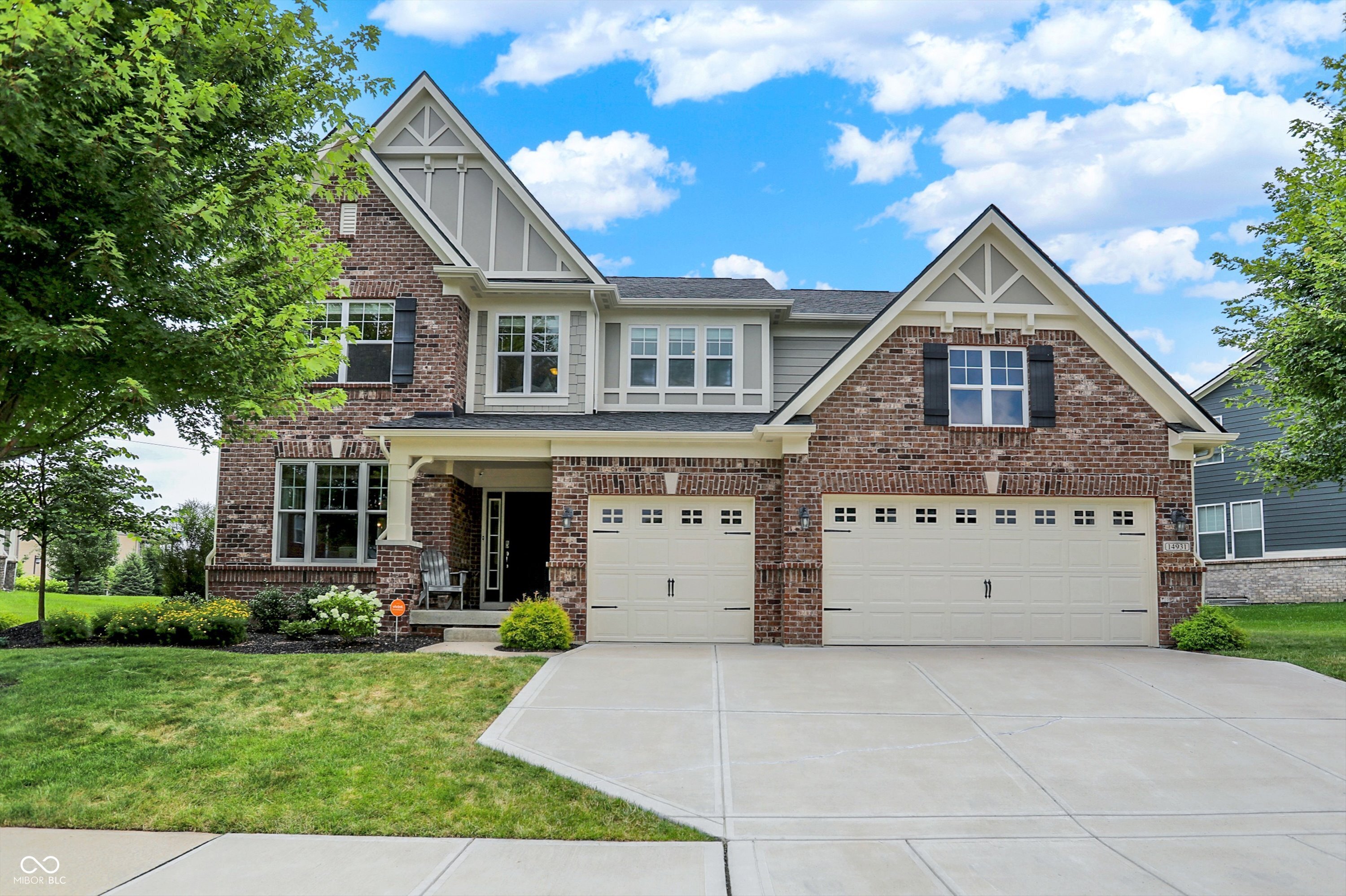 14931 W Black Wolf Run Drive