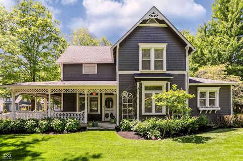 Photo of 420 W Pine Street, Zionsville, IN 46077 (MLS # 22101499)