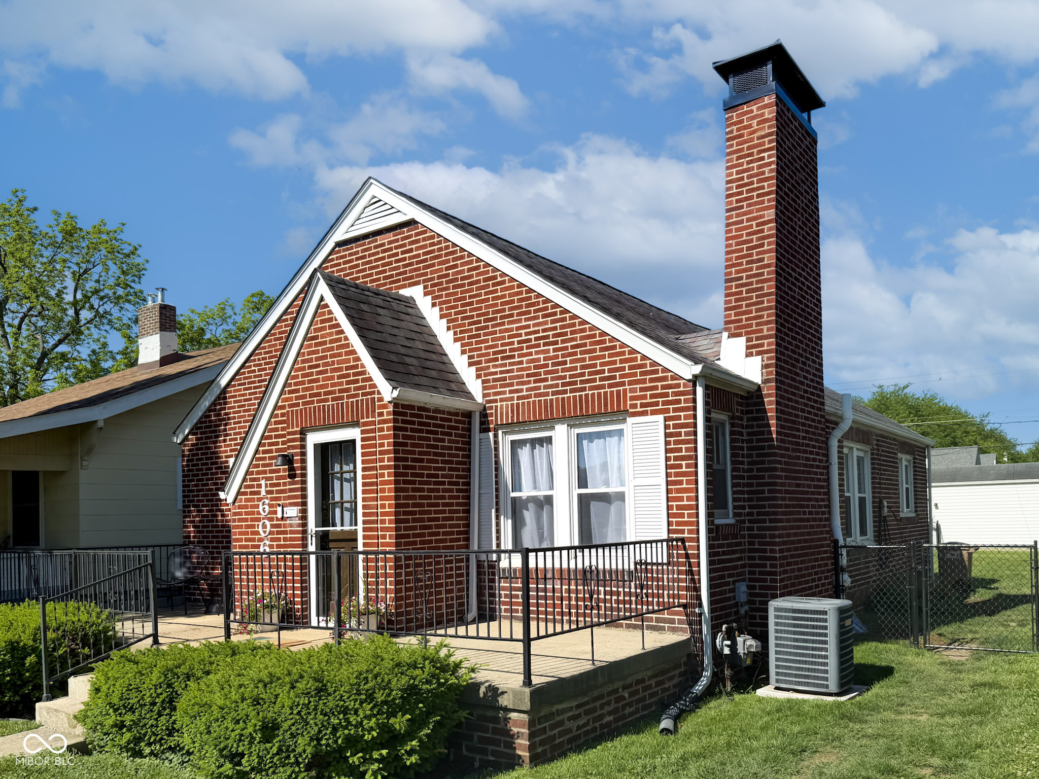 Photo 1 of 42 — 1606 California Street, Columbus, IN 47201