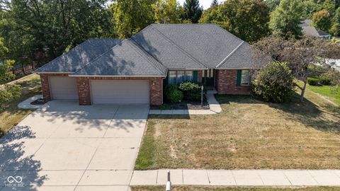 1810 Hunters Trail Brownsburg IN 46112