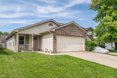 Photo of 5402 Cradle River Court, Indianapolis, IN 46221 (MLS # 22104947)