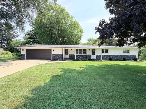 Photo of 1900 Hillcrest Avenue, Plymouth, IN 46563 (MLS # 22099167)