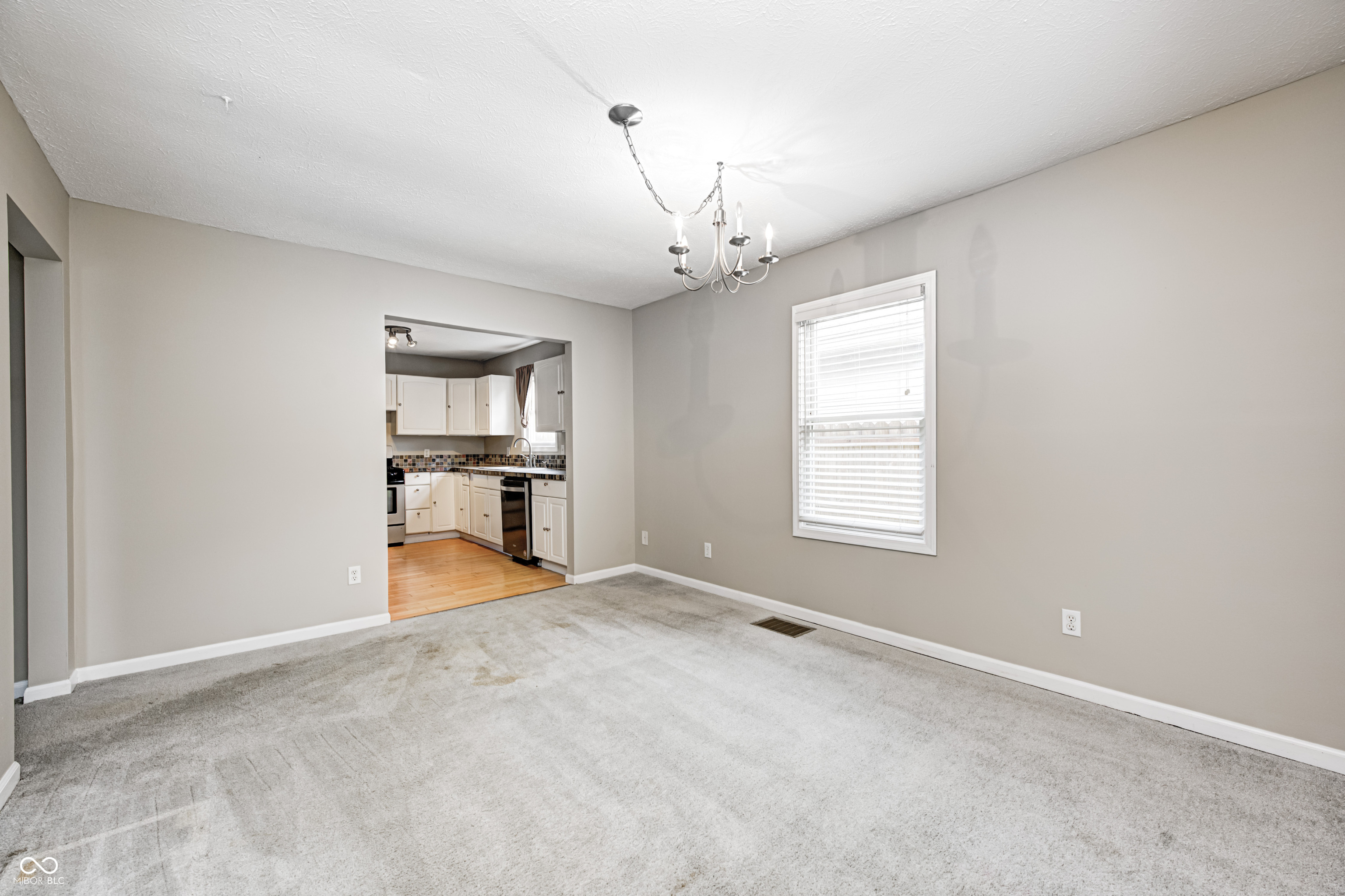 148 S 3rd Avenue