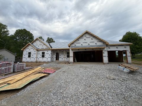 Photo of 2 Victory Hills, Coatesville, IN 46121 (MLS # 22100976)