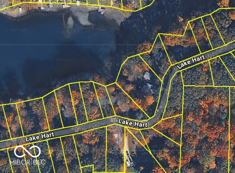 14 Lake Hart