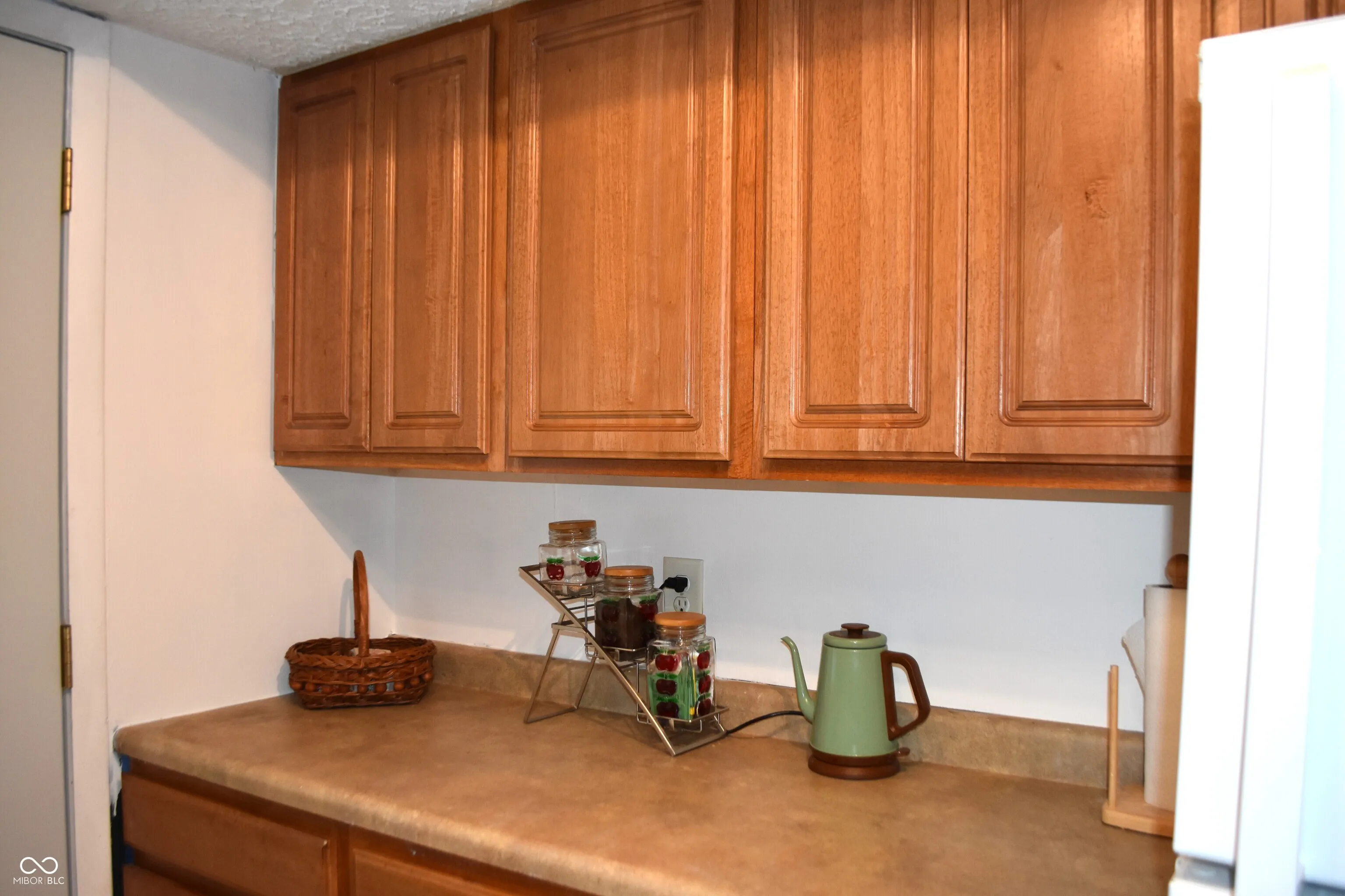 Indianapolis, Indiana 46260, United States, 2 Bedrooms Bedrooms, ,2 BathroomsBathrooms,Residential,Active,142542