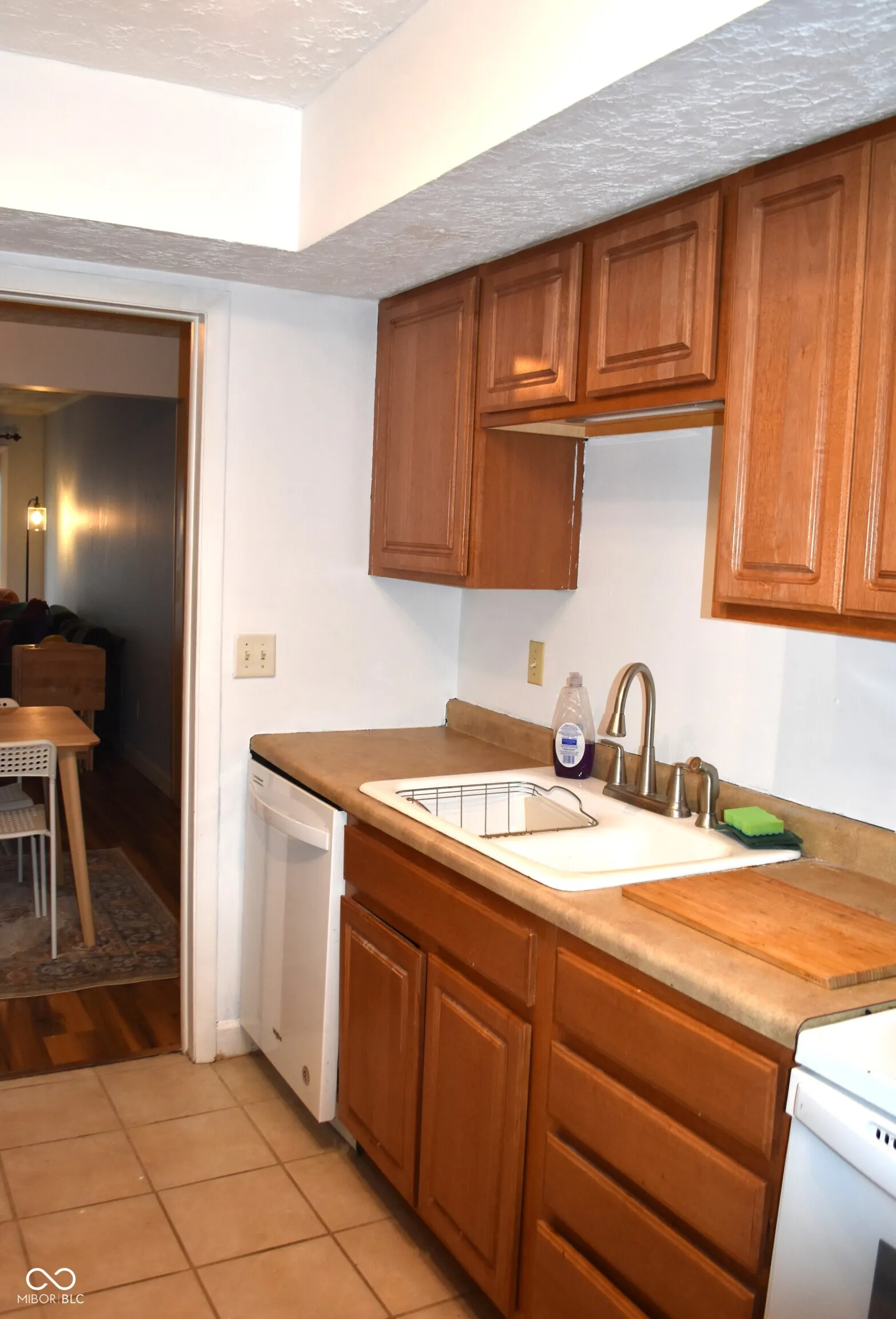 Indianapolis, Indiana 46260, United States, 2 Bedrooms Bedrooms, ,2 BathroomsBathrooms,Residential,Active,142542