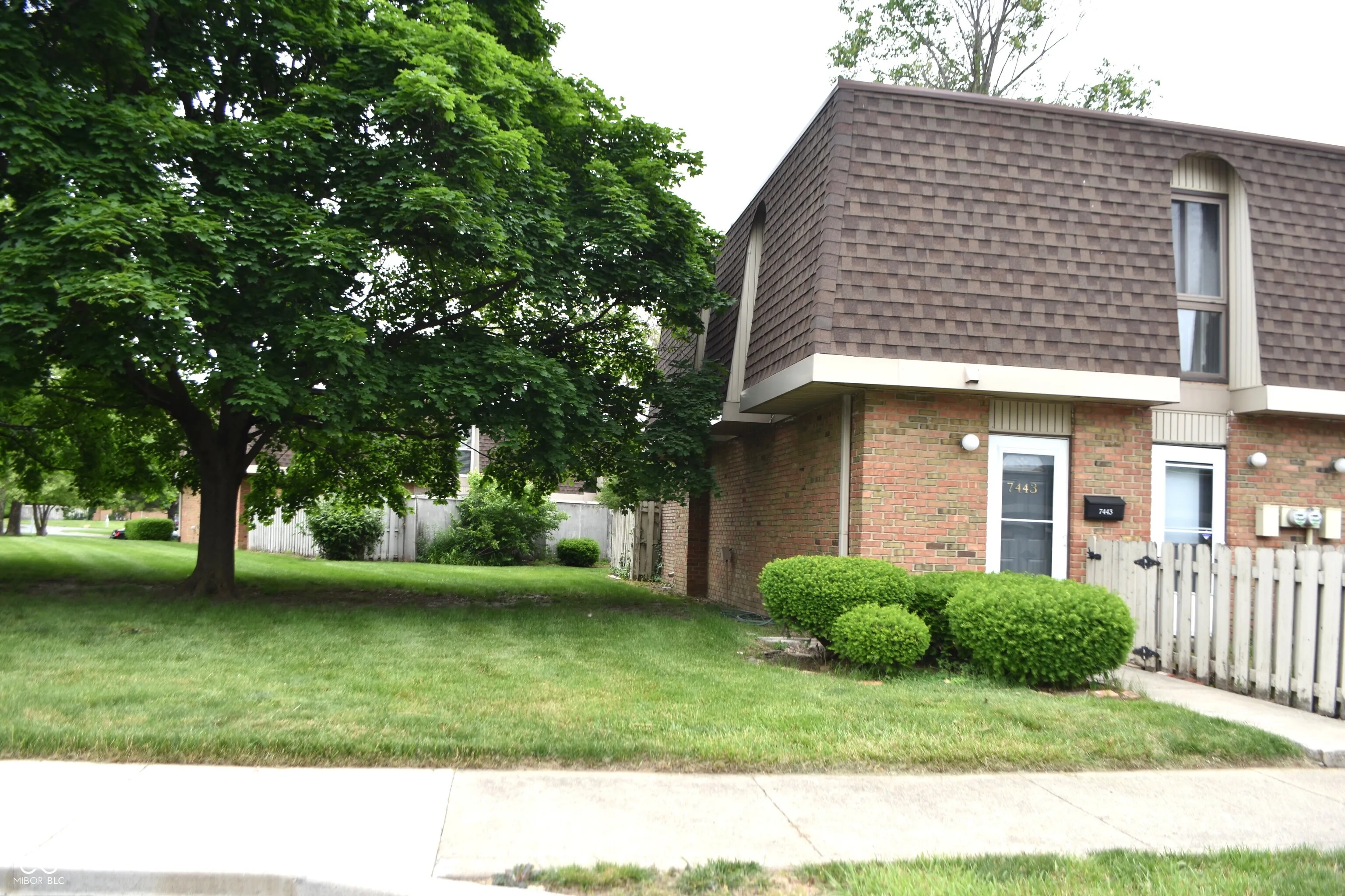 Indianapolis, Indiana 46260, United States, 2 Bedrooms Bedrooms, ,2 BathroomsBathrooms,Residential,Active,142542