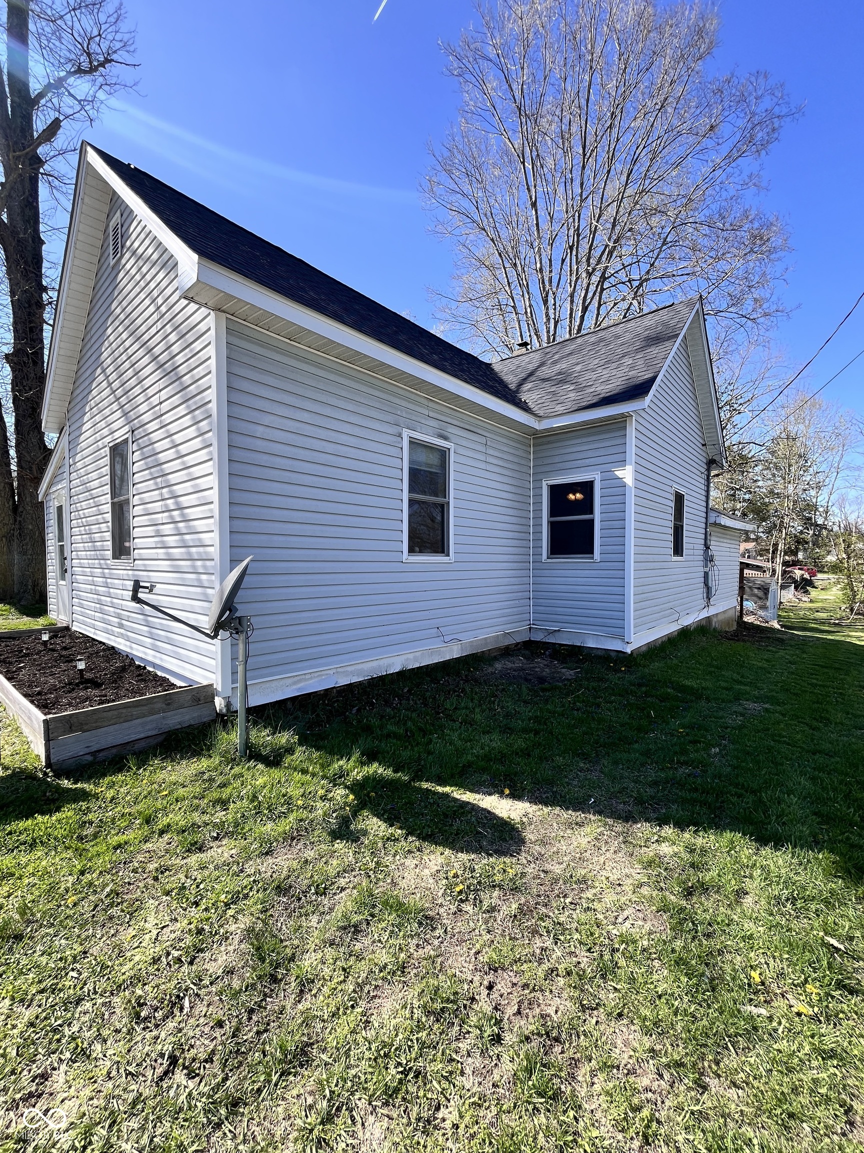 239 E Walnut Street