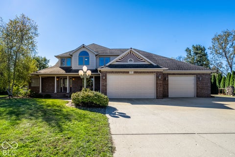 Photo of 3634 N Hunters Court, Greenfield, IN 46140 (MLS # 22128281)