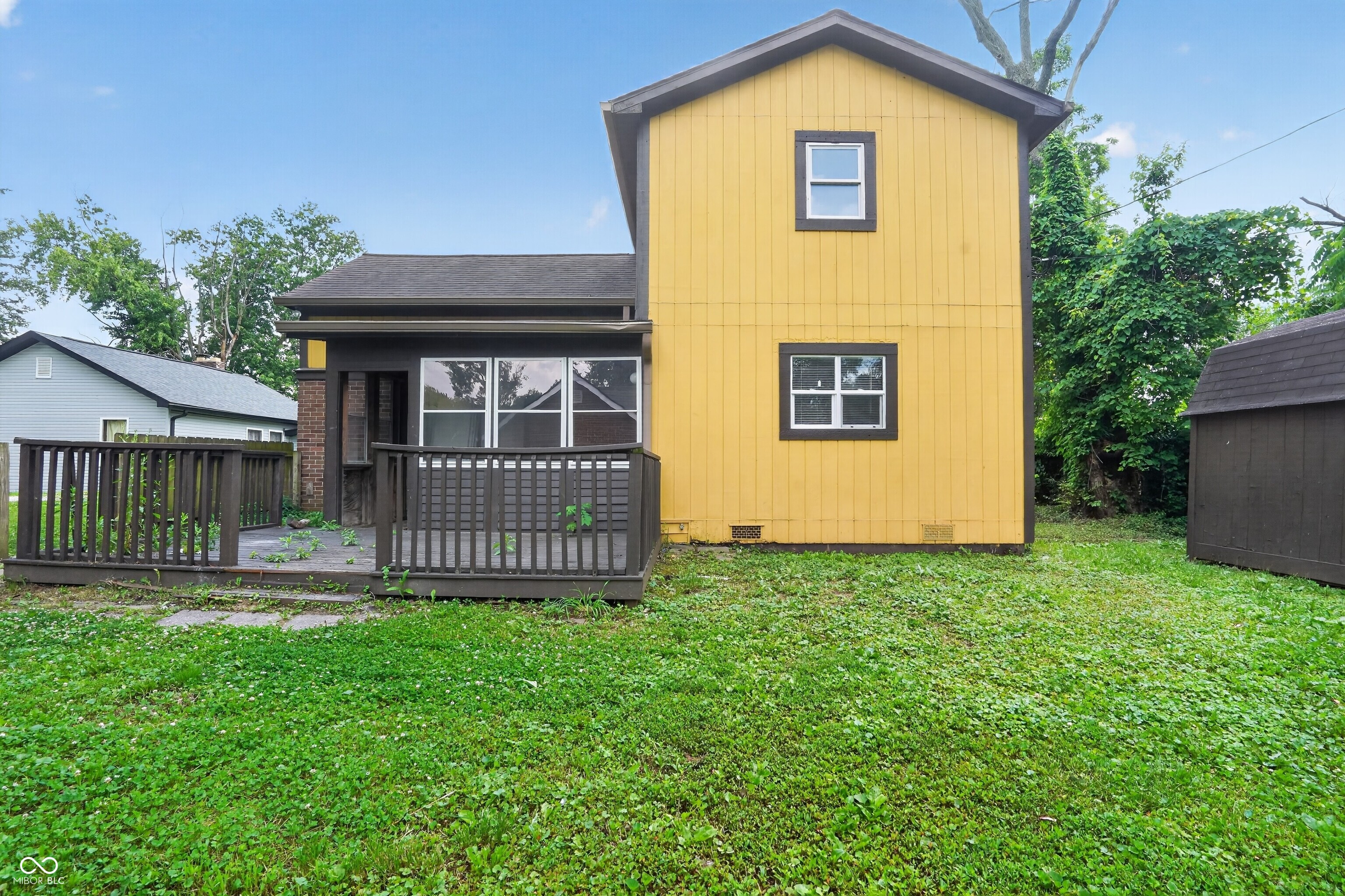 Photo 1 of 23 — 4122 Elmhurst Drive, Indianapolis, IN 46226