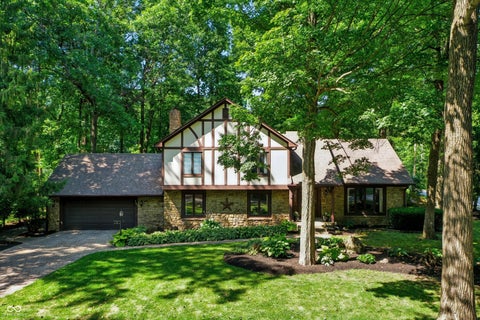 Photo of 7302 Wood Stream Drive, Indianapolis, IN 46254 (MLS # 22119272)