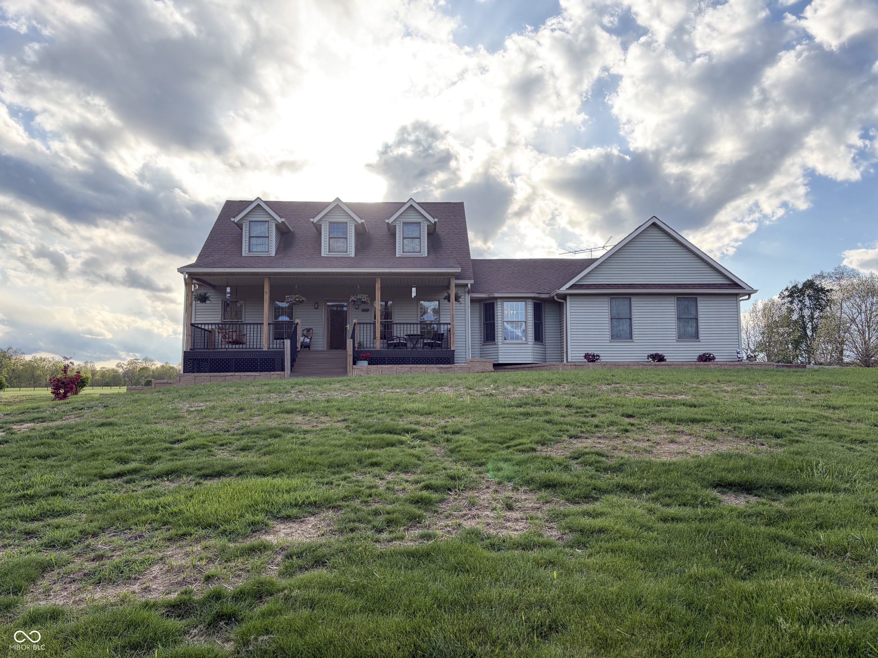 10216 S County Road 10 E