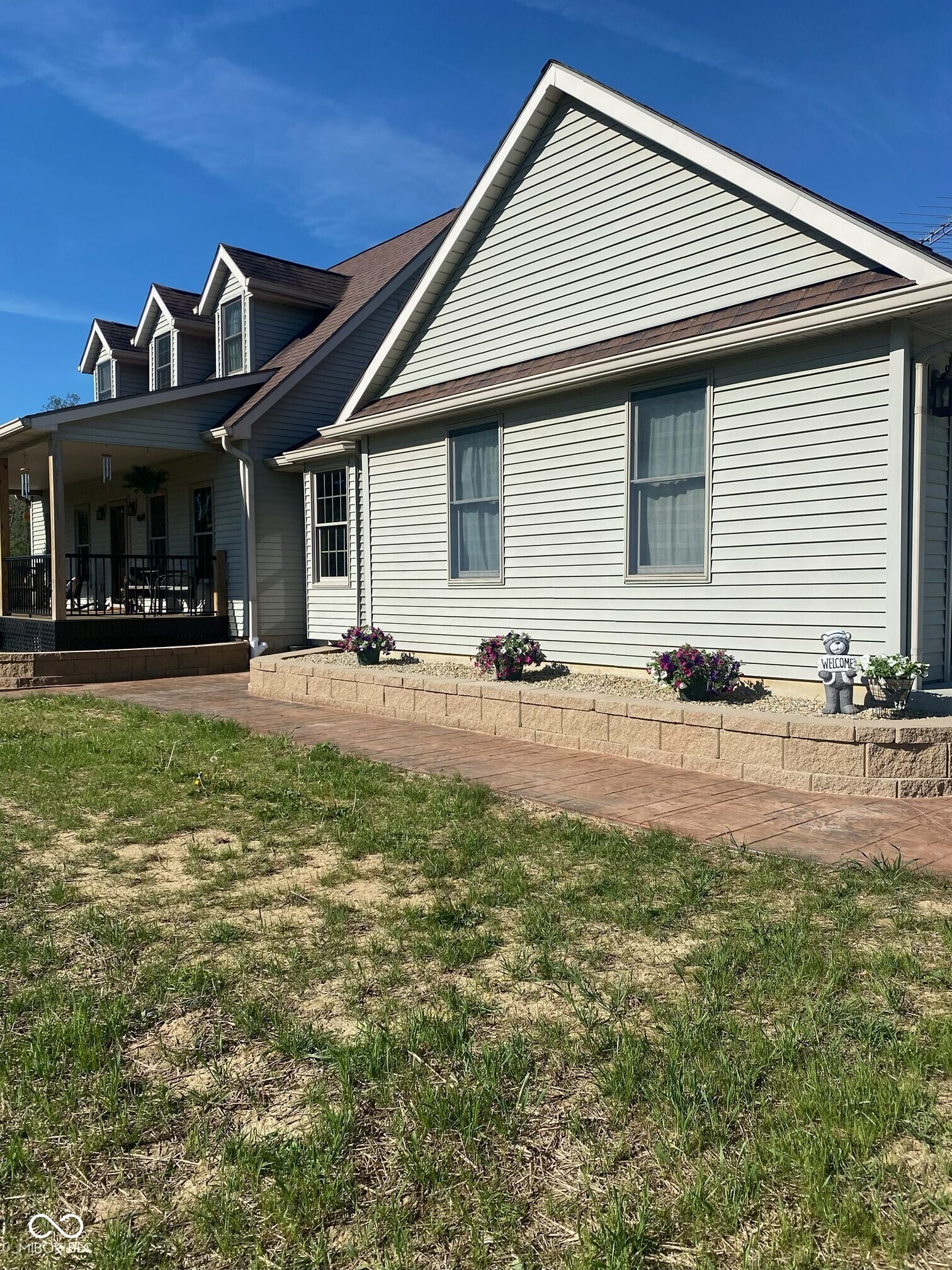 10216 S County Road 10 E